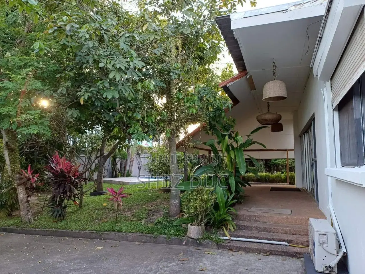6chbre Villa dans Mohamed, Cocody à Louer