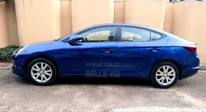 Hyundai Elantra 2020 Bleu