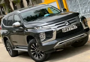 Mitsubishi Pajero Sport 2023 Noir