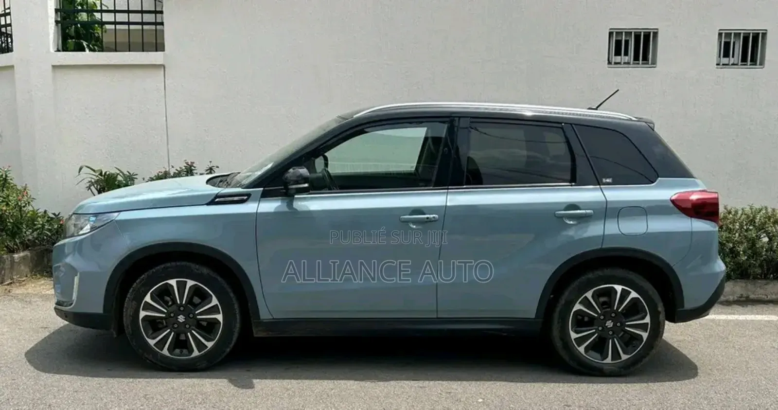 Suzuki Vitara 2021 Bleu