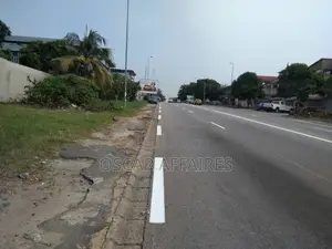 Cocody Golf4 Beverlly Sur La Gde Voie Vente Terrain 5000m2cloturé.