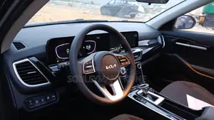 Nouveau Kia Seltos 2025 Noir