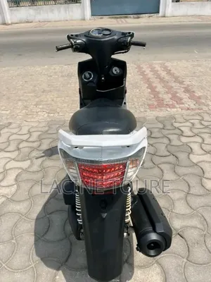 Nouveau Autre 2024 Blanc