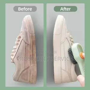 Brosse De Nettoyage Avec. Distributeur De Savon