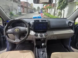 Toyota RAV4 2006 Gris