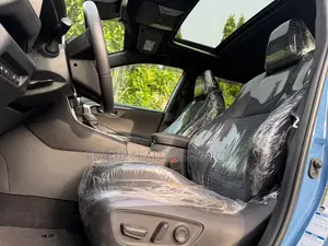 Toyota RAV4 2022 Bleu