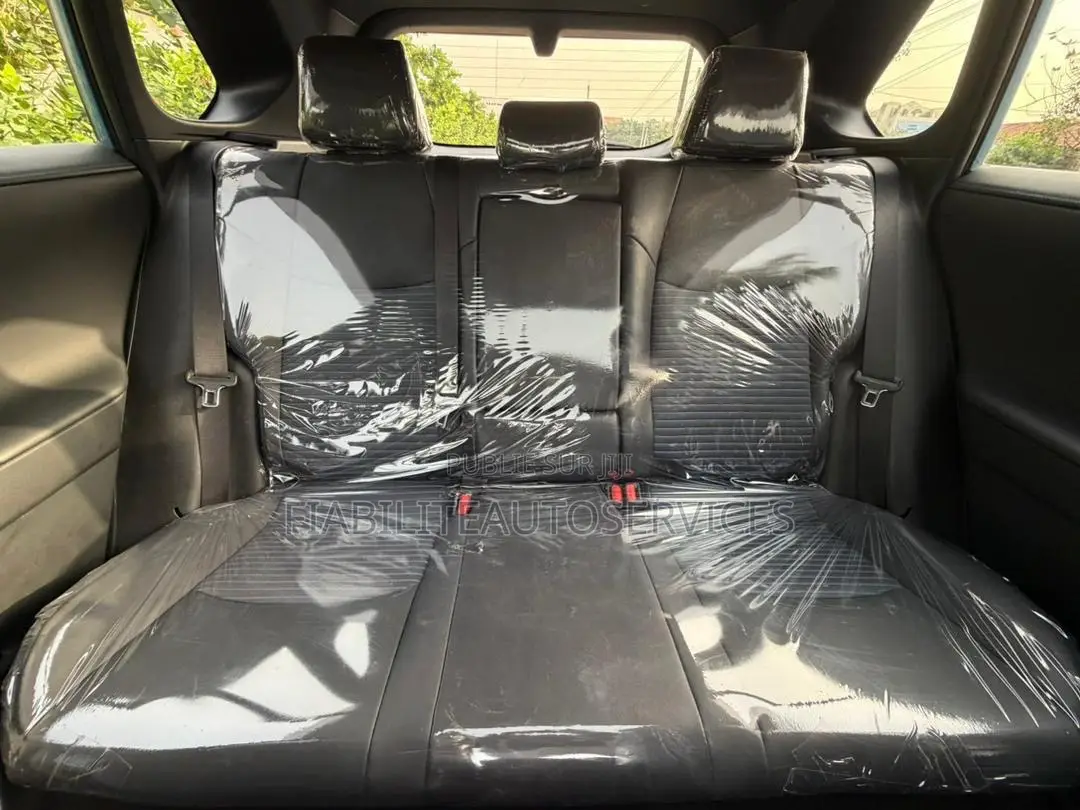 Toyota RAV4 2022 Bleu