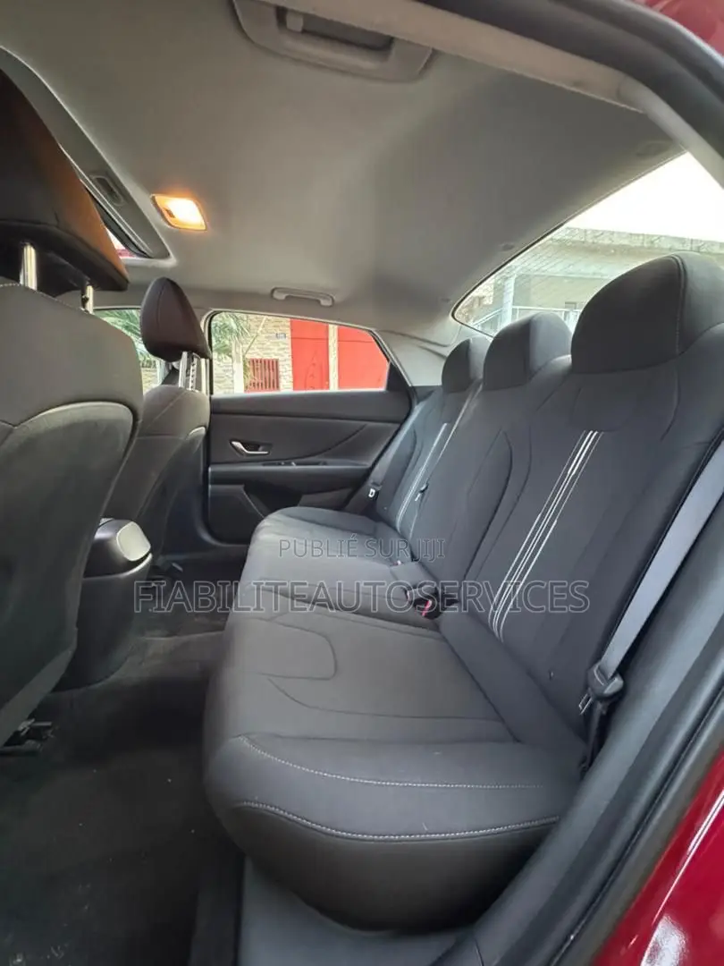 Hyundai Elantra SE 2022 Rouge