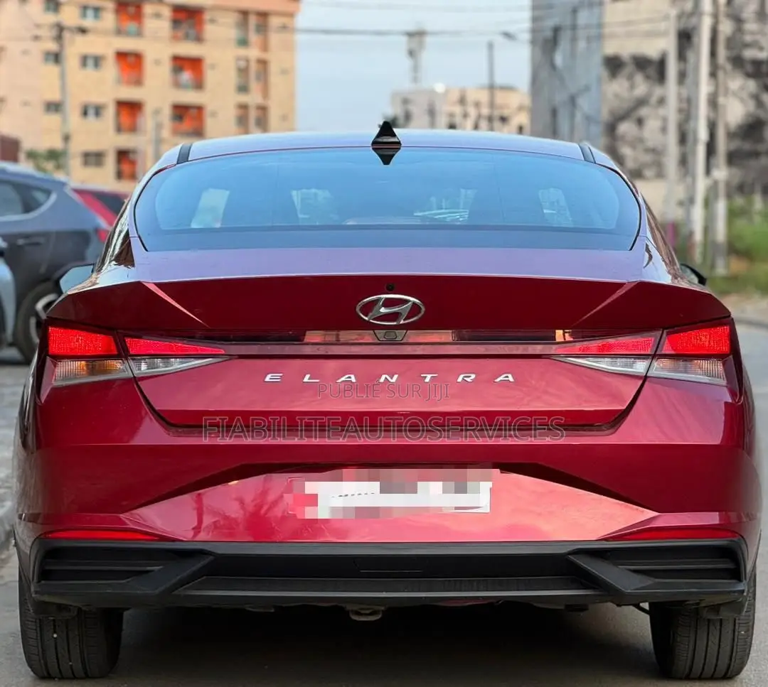 Hyundai Elantra SE 2022 Rouge
