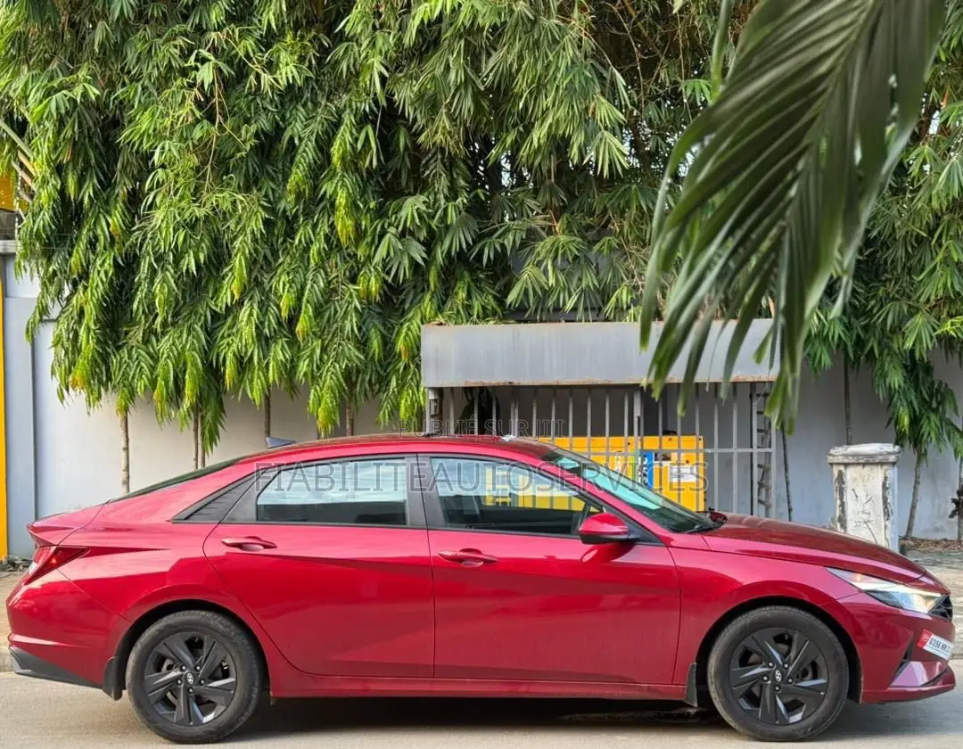 Hyundai Elantra SE 2022 Rouge