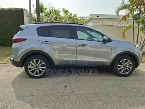 Kia Sportage LX 2021 Gris