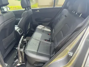 Kia Sportage LX 2021 Gris