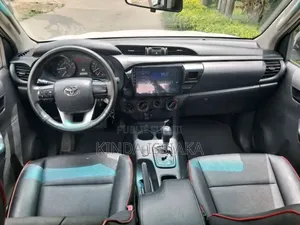 Toyota Hilux 2018 Blanc cassé