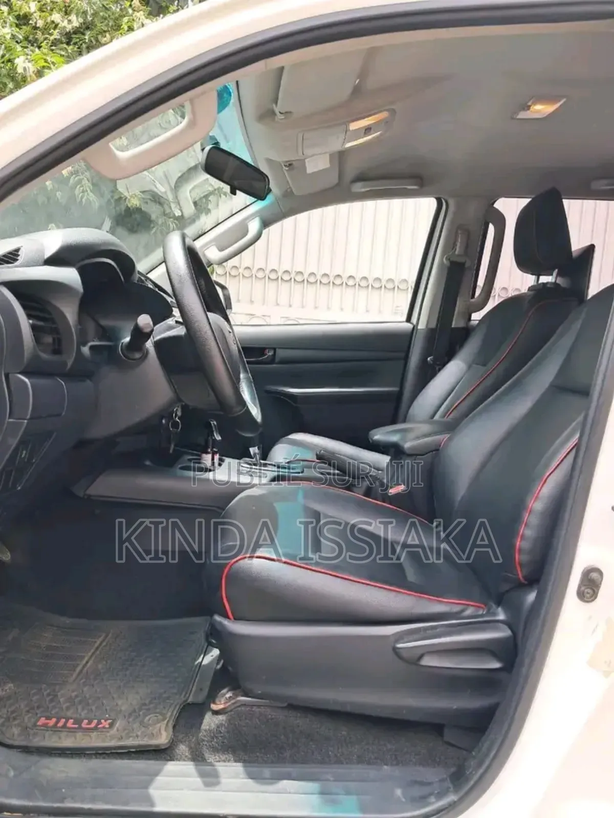 Toyota Hilux 2018 Blanc cassé