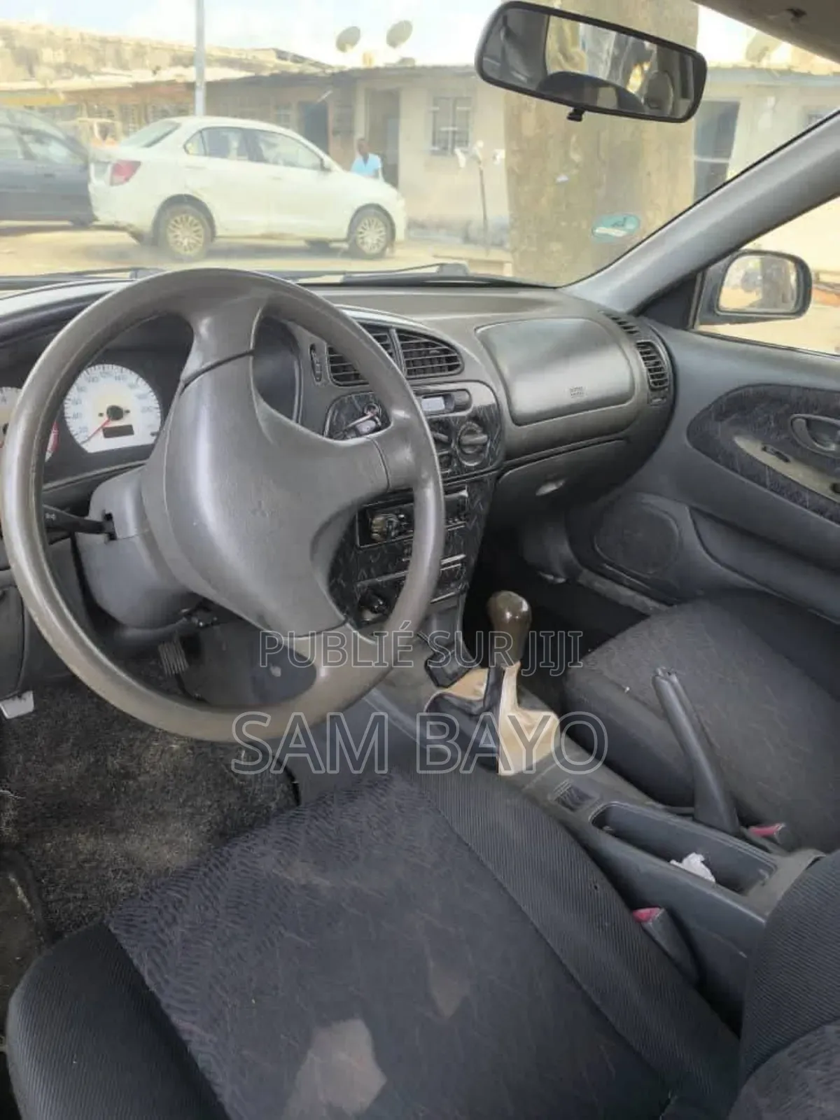 Mitsubishi Colt 2000 Vert