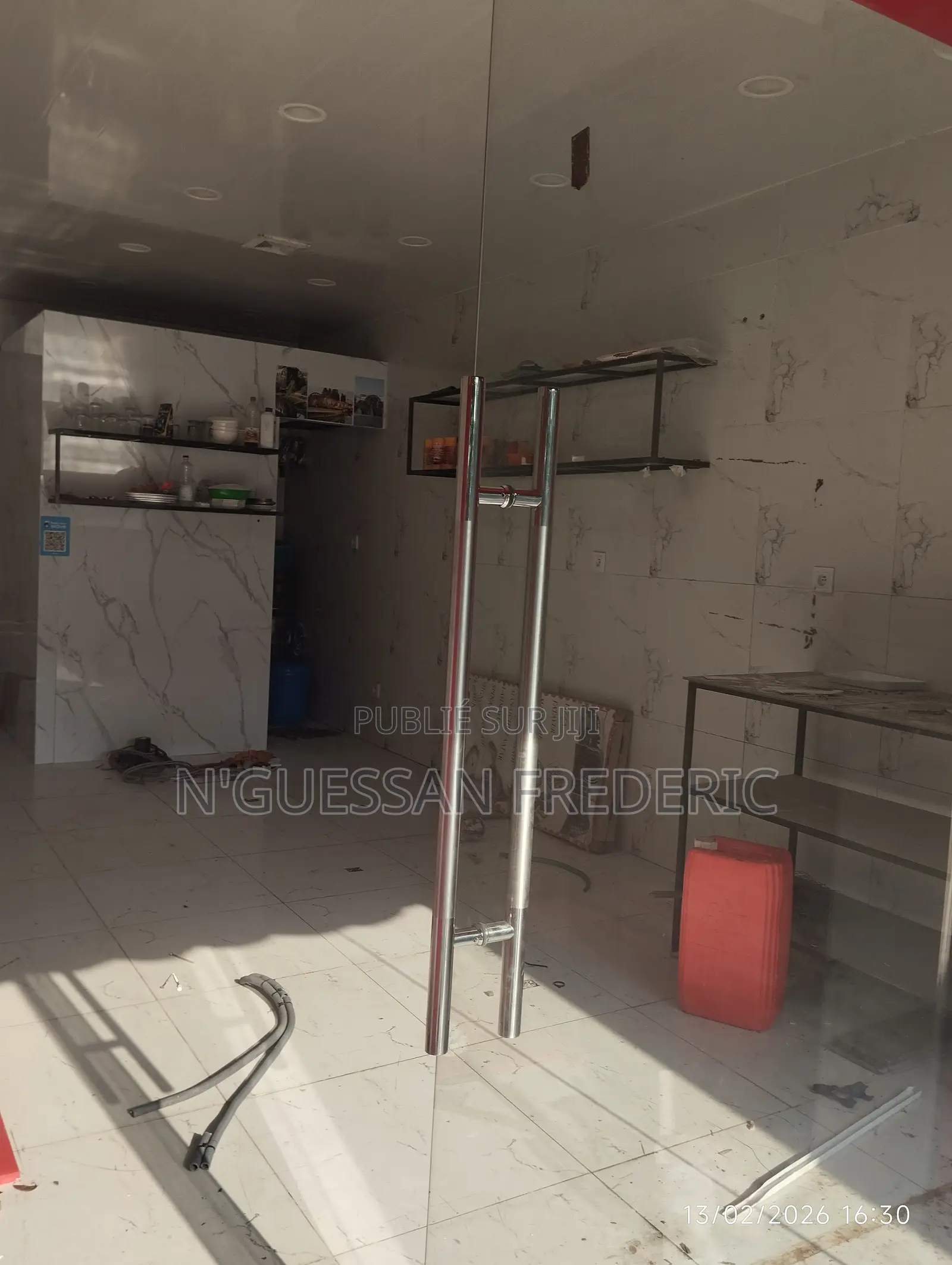 À Céder Magasin 28m2 À Marcory Zone 4