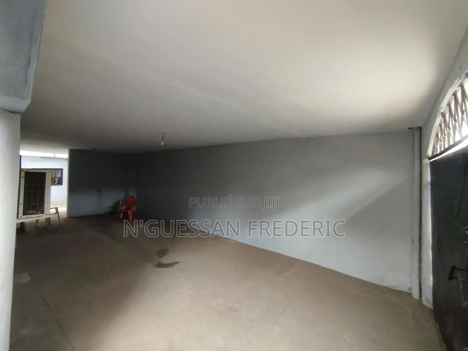 À Céder Magasin 28m2 À Marcory Zone 4