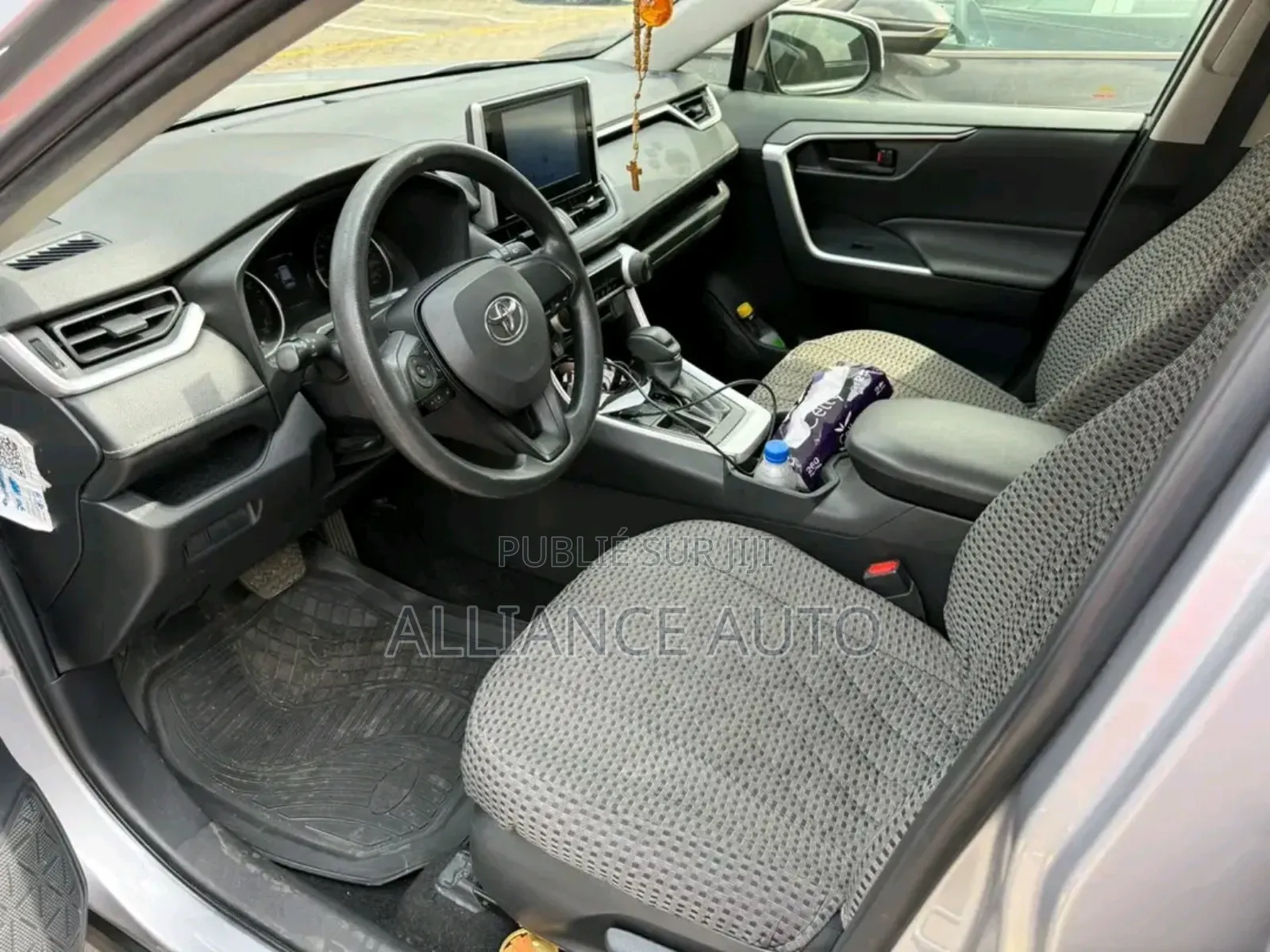 Toyota RAV4 2024 Gris