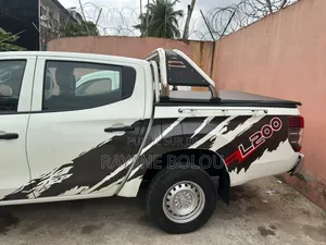 Mitsubishi L200 Double Cab 2.2 4WD 2021 Blanc
