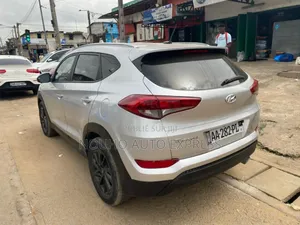 Hyundai Tucson 2017 Gris