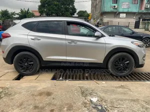 Hyundai Tucson 2017 Gris