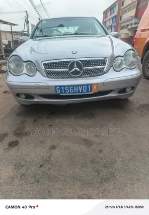 Mercedes-Benz C180 2002 Gris