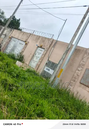 Location Rapide Duplex 05pieces 380milles Disponible À Bingerville.