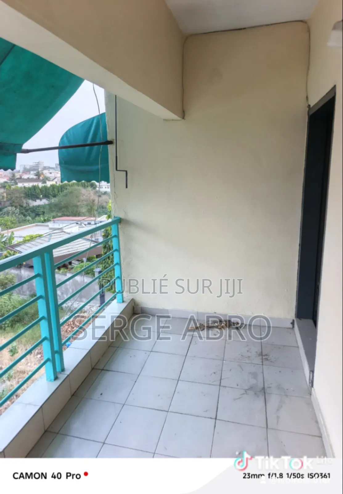 Location Rapide d'Une 03pieces 170milles À Bingerville Fekessé