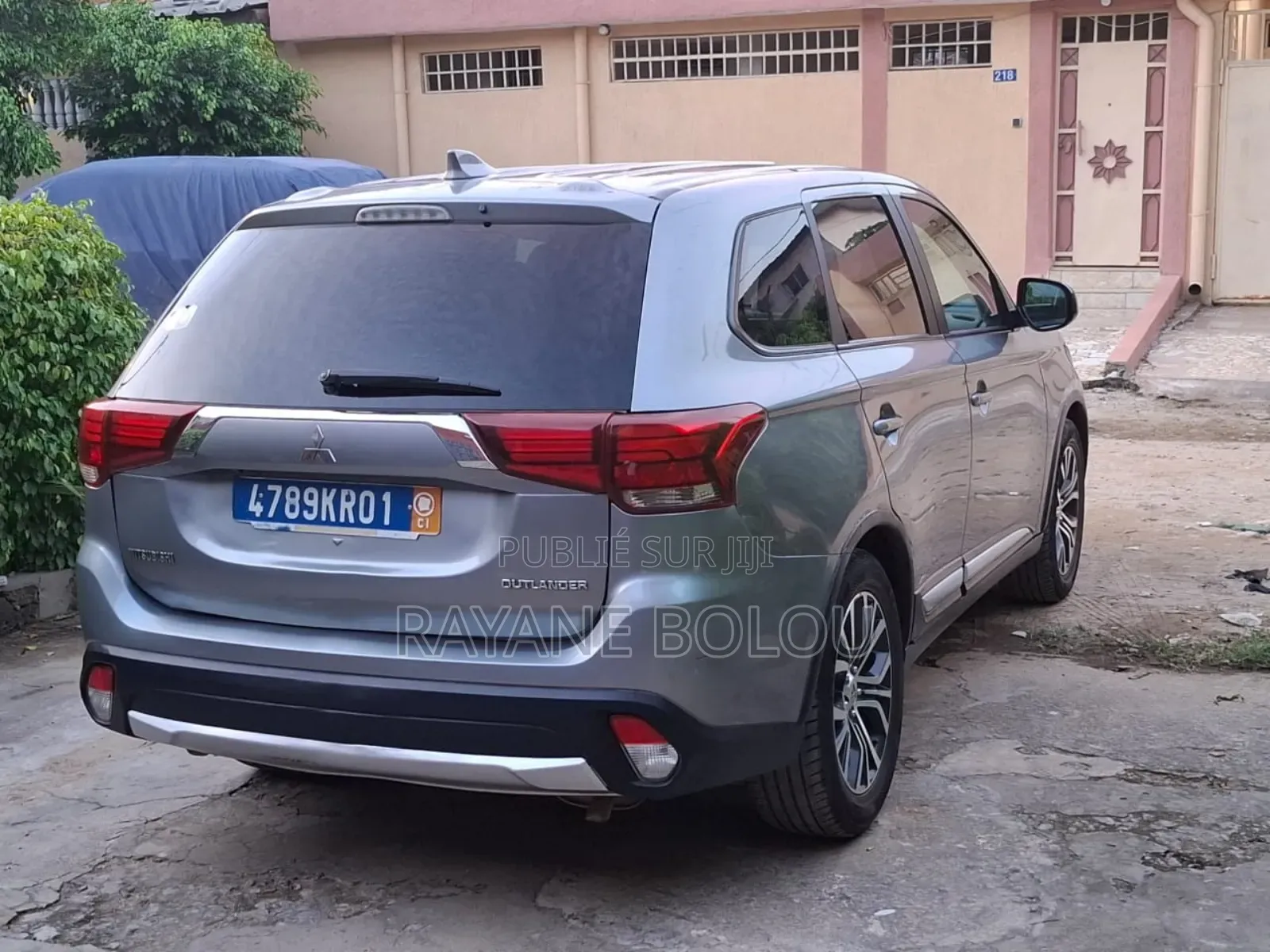Mitsubishi Outlander SEL FWD 2019 Gris