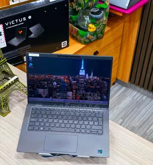 Nouveau Dell Latitude 7420 16GB Intel Core I7 SSD 512GB