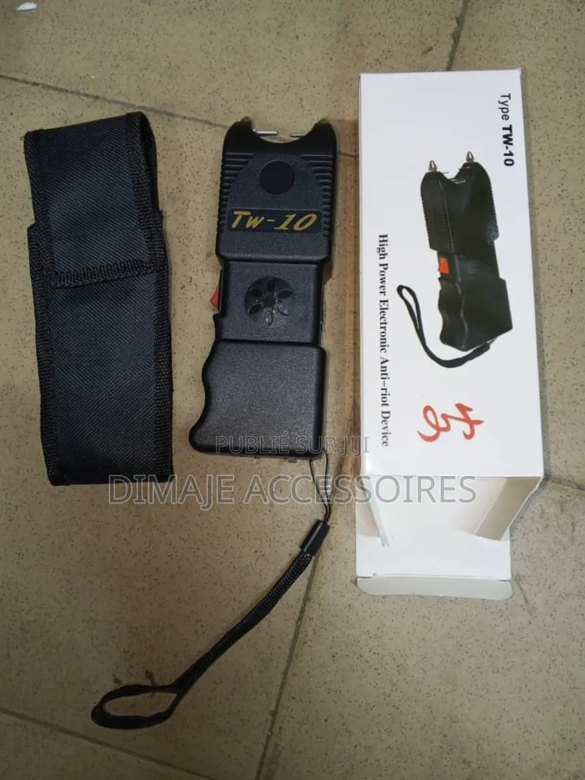 Modèle Scorpion Avec Une Forte Alarme