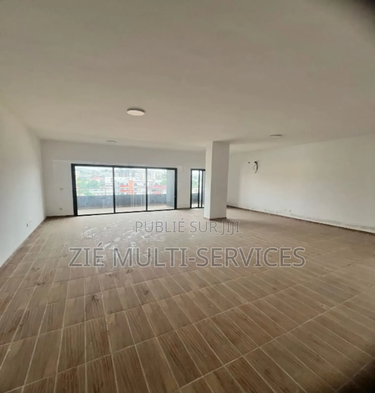 20chbre Blocs d'appartements dans Zié Multi-Service, Marcory à Vendre