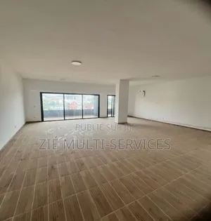 20chbre Blocs d'appartements dans Zié Multi-Service, Marcory à Vendre