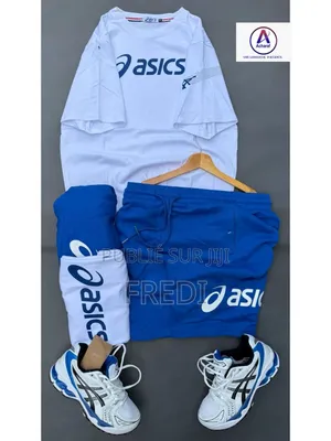 Complet Asics Chic Et Elegant