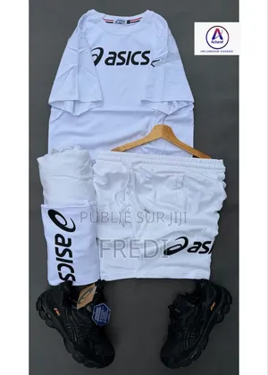 Complet Asics Chic Et Elegant