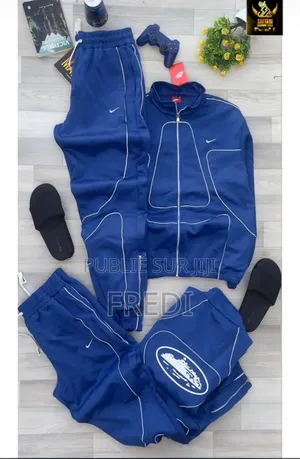 Ensemble Sport Blanc Nike – Élégance Confort Absolu