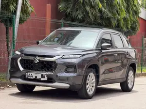 Suzuki Grand Vitara 2025 Gris