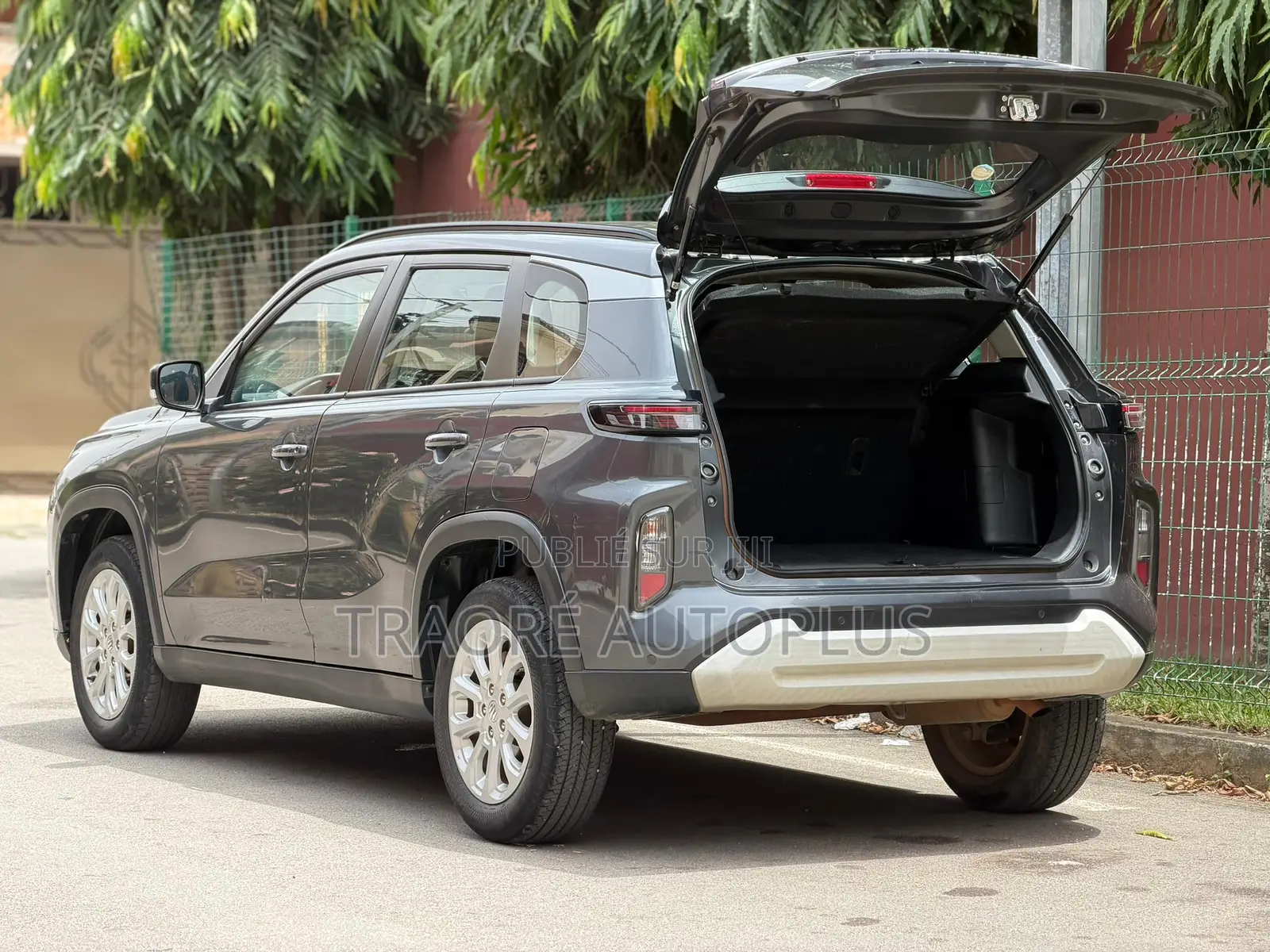 Suzuki Grand Vitara 2025 Gris