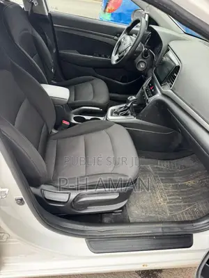 Hyundai Elantra 2018 Blanc