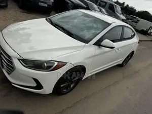 Hyundai Elantra 2018 Blanc