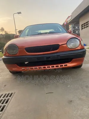 Toyota Corolla 2002 Orange