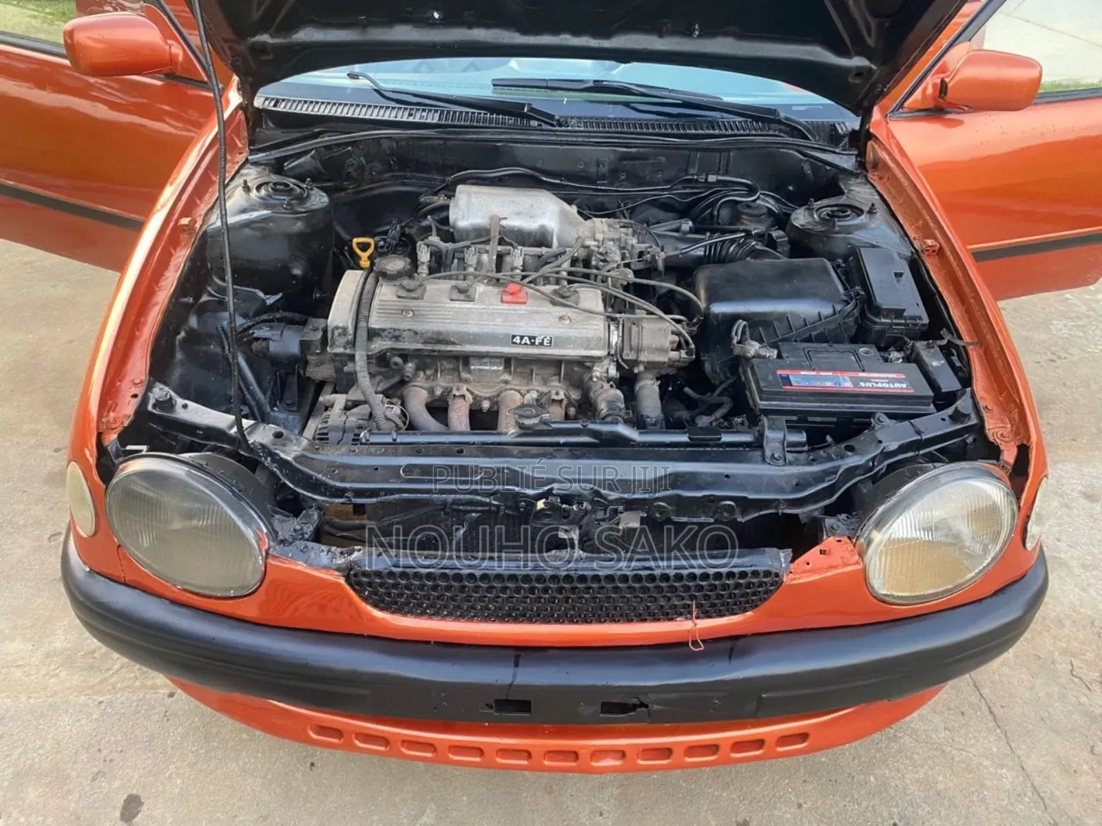 Toyota Corolla 2002 Orange