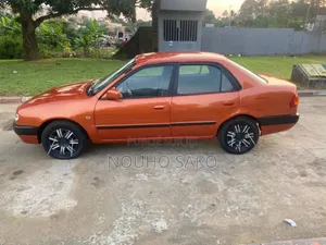 Toyota Corolla 2002 Orange