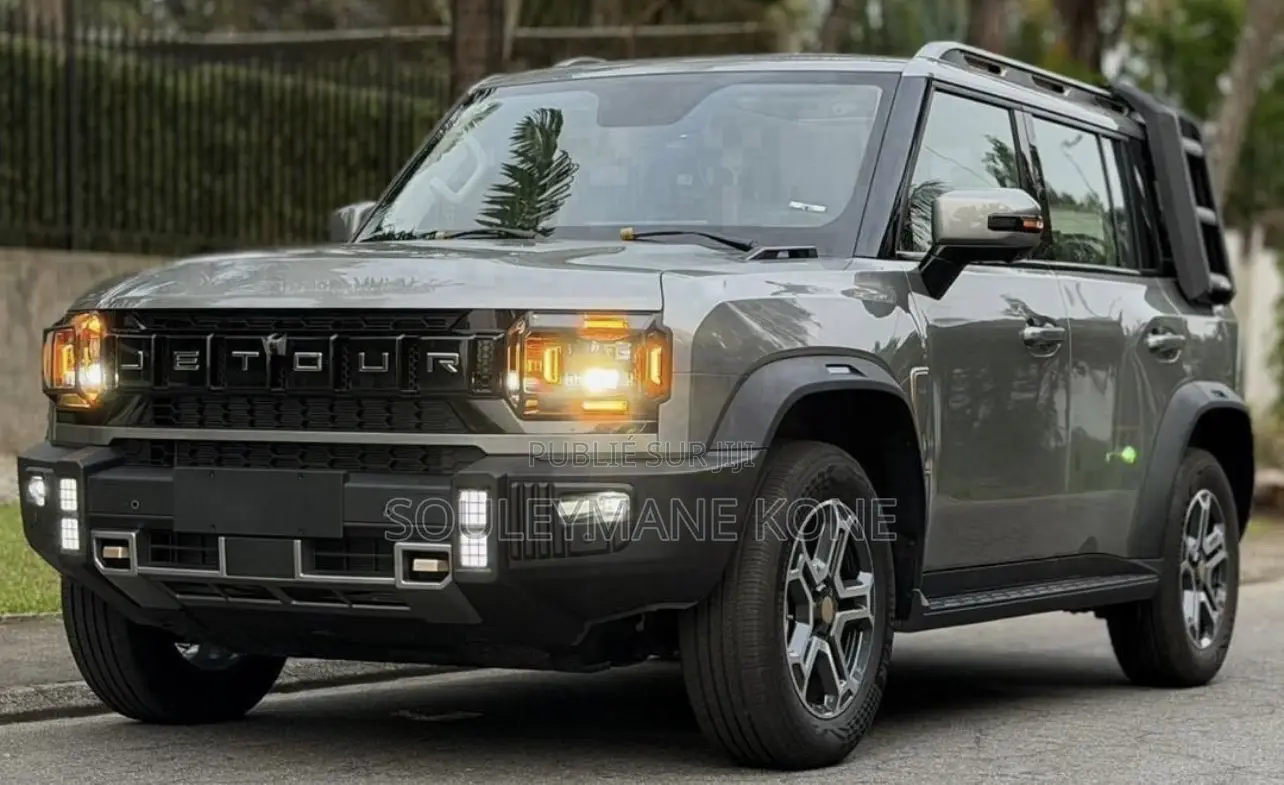 Nouveau Jetour T2 1.5 Hybrid AWD 2025 Gris