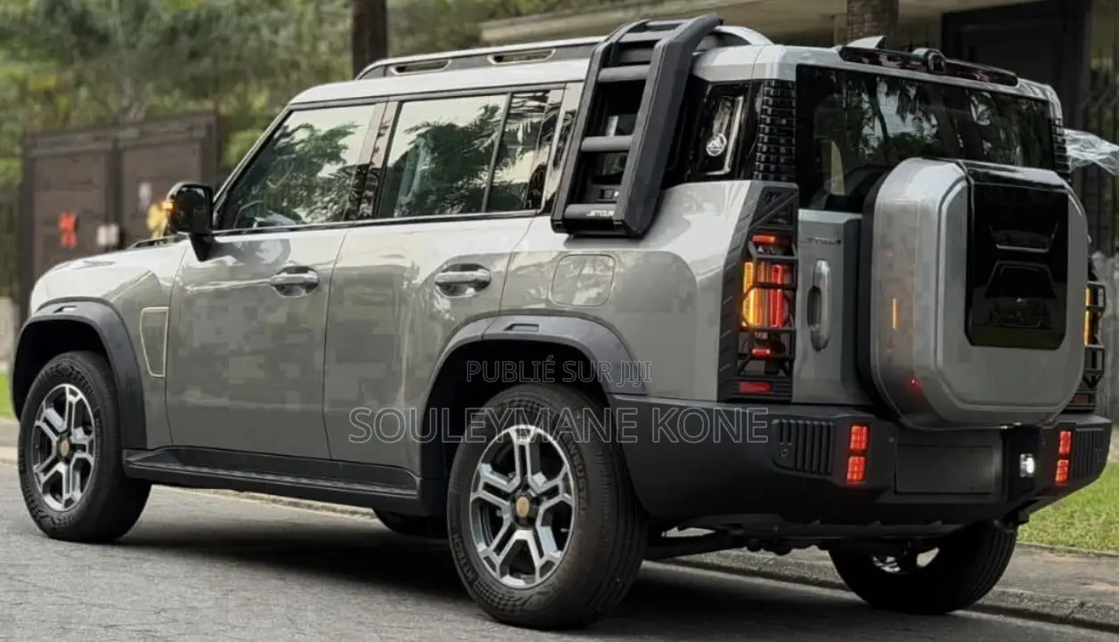 Nouveau Jetour T2 1.5 Hybrid AWD 2025 Gris