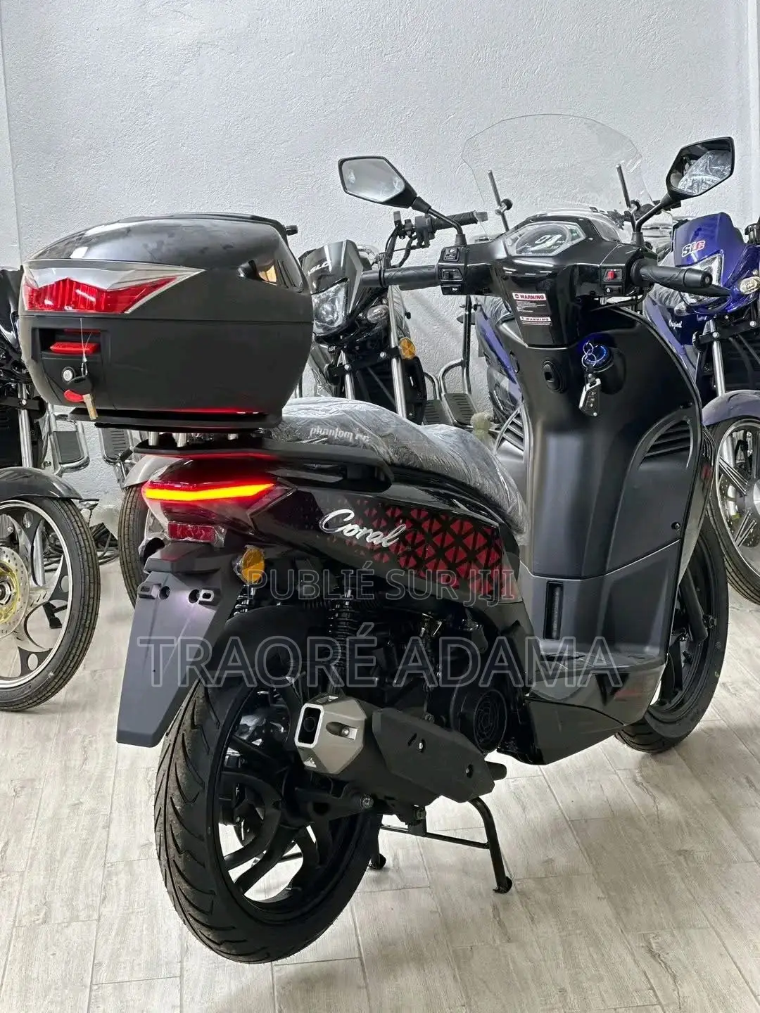 Nouveau Autre 2024 Noir