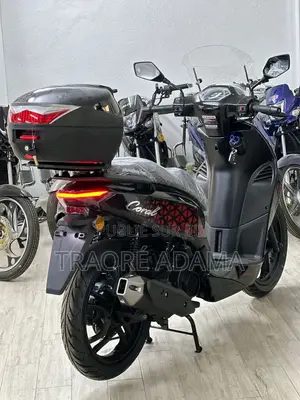 Nouveau Autre 2024 Noir