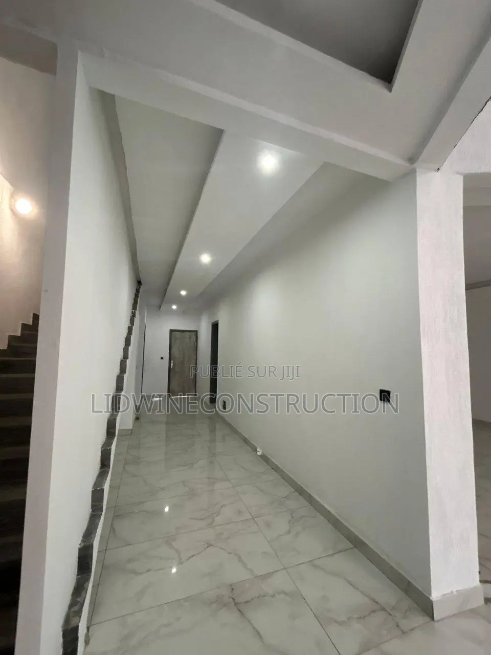 6chbre Duplex dans Cocody à Louer