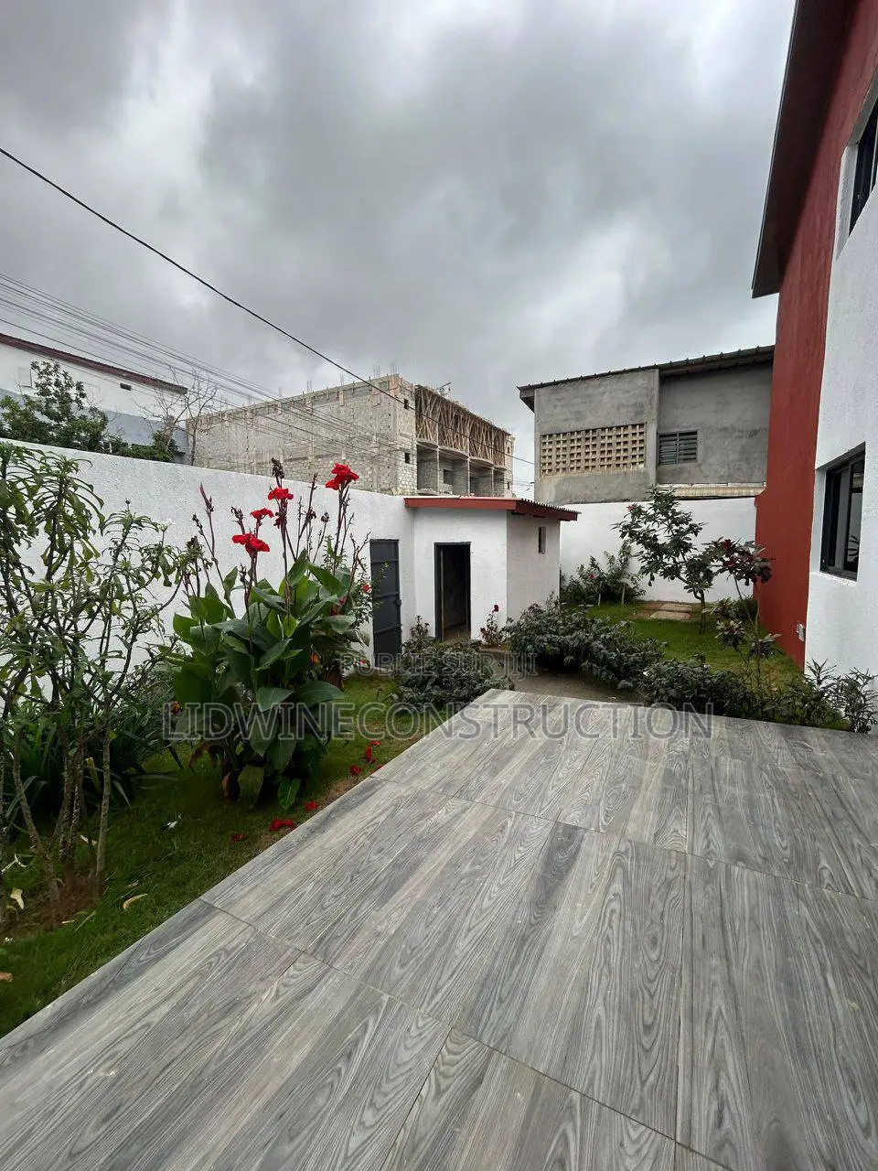 6chbre Duplex dans Cocody à Louer