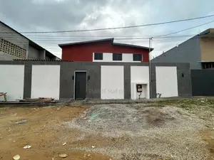 6chbre Duplex dans Cocody à Louer